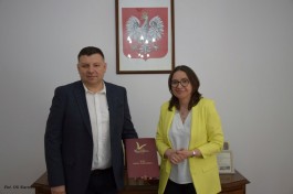 Podpisanie umowy_świetlica w Sosenkowie_12_05_2023 (3)