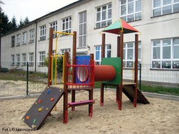 Budowa placu zabaw w Radzyminku_30.09.2014r. (3)