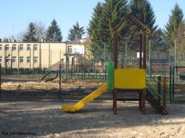 Budowa placów zabaw w Krysku i w Nacpolsku_28.10.2014r._Nacpolsk (6)