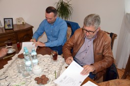 Podpisanie umowy z Wykonawcą_termomodernizacja_2017 (2)