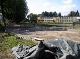 Budowa placów zabaw w Krysku i w Nacpolsku_01.09.2014r. (2)