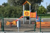 Budowa placu zabaw w Wichorowie_15_09_2020 (2)