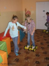 Radosna Szkoła_SP w Radzyminku_2010_053