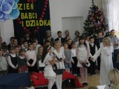 Dzień Babci i Dziadka_SP Radzymin2011 (23)
