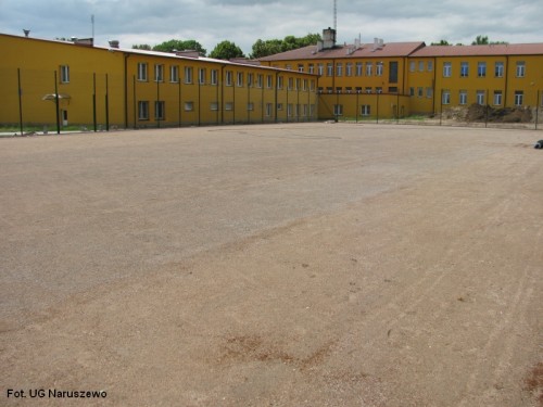 Budowa zespołu boisk i urządzeń lekkoatletycznych_27.06.2013r. (17)