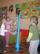 Radosna Szkoła_SP w Radzyminku_2010_022