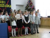 Dzień Babci i Dziadka_SP Radzymin2011 (17)