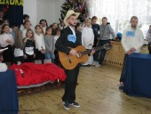 Dzień Babci i Dziadka_SP Radzymin2011 (41)