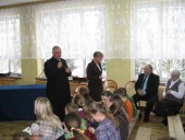 Dzień Babci i Dziadka_SP Radzymin2011 (5)