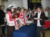 Dzień Babci i Dziadka_SP Radzymin2011 (37)