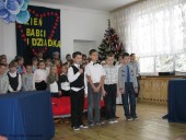 Dzień Babci i Dziadka_SP Radzymin2011 (15)