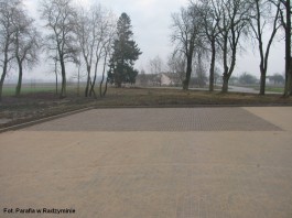 Utwardzenie placu w Radzyminie_na gotowo_2014 (4)