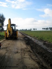 Przebudowa drogi gminnej w Radzyminie_2012 (9)