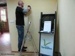 Wyposażenie UG w Naruszewie w kiosk multimedialny