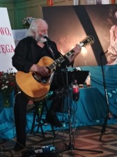Koncert Macieja Wróblewskiego_parafia (9)