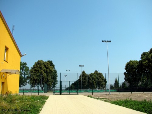 Budowa zespołu boisk i urządzeń lekkoatletycznych_27.06.2013r. (24)