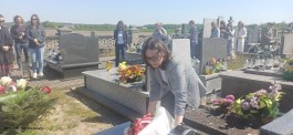 Złożenie kwiatów na grobach_Zawołani po Imieniu_09_05_2023 (7)
