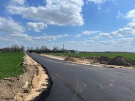 Przebudowa drogi w Postróżu_20_04_2023 (4)