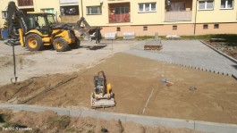 Wykonanie remontu placu postojowego w Nacpolsku_20042020 (3)