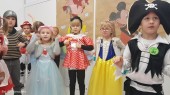 Międzynarodowy Dzień Postaci Bajek_SP Naruszewo (4)