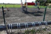 Budowa placu zabaw w Wichorowie_15_09_2020 (19)