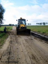 Przebudowa drogi gminnej w Radzyminie_2012 (10)