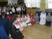 Dzień Babci i Dziadka_SP Radzymin2011 (32)
