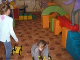 Radosna Szkoła_SP w Radzyminku_2010_047