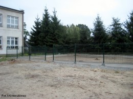 Budowa placu zabaw w Radzyminku_01.09.2014r.