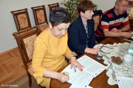 Podpisanie umowy z Wykonawcą_termomodernizacja_2017 (9)