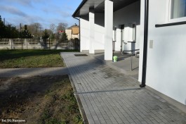Utwardzenie kostką brukową terenu przy świetlicy w Strzembowie_2020 (3)