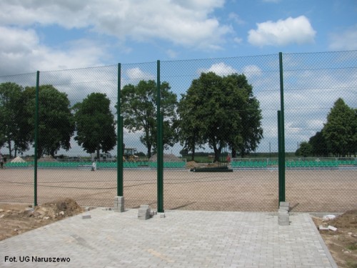 Budowa zespołu boisk i urządzeń lekkoatletycznych_27.06.2013r. (2)