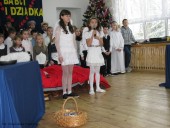Dzień Babci i Dziadka_SP Radzymin2011 (45)